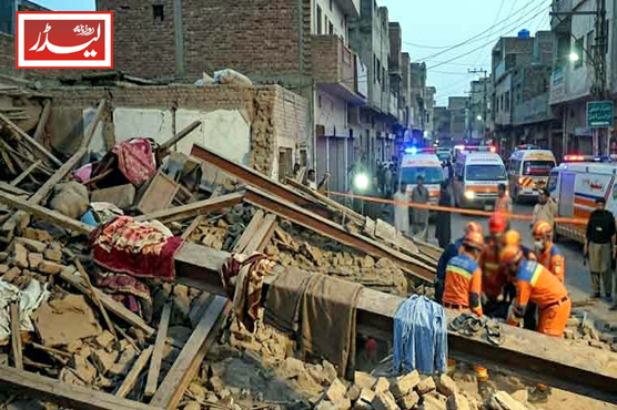 Roof_of_house_collapses_in_Sukh_Nehr_1785405730.jpg